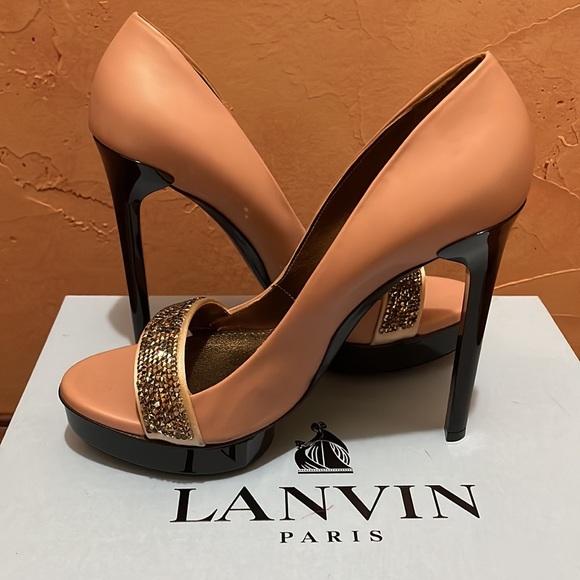 Lanvin Paris open toe platform heel sandals, nude and black with studded vamp - Picture 3 of 14